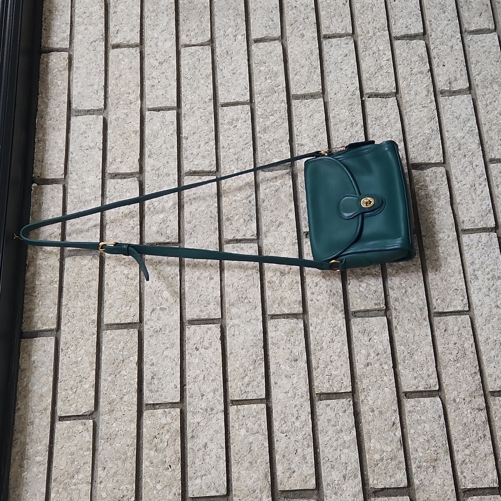 Vintage Coach Devon 9908 Forrest Green Crossbody Bag